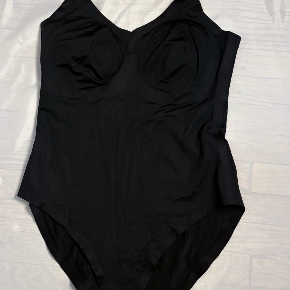 Knix Classic Black Garment compression bathing suit - padded